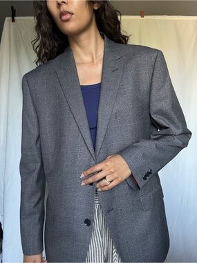 Unisex Gray Single-Breasted Blazer - Tailored Suit Jacket